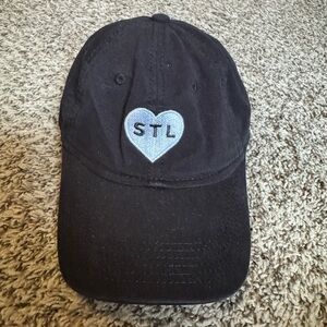 Black & White Women’s STL Heart Hat